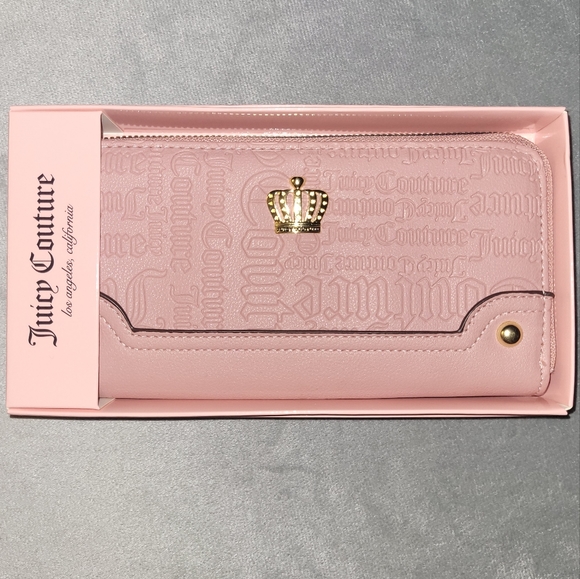 Juicy Couture Handbags - 🤍Juicy Couture wallet in gift box.